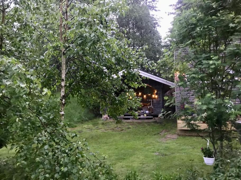 15 Min Fran Ullared! Ny Stuga Med Hoeg Standard! Älvsered Eksteriør bilde
